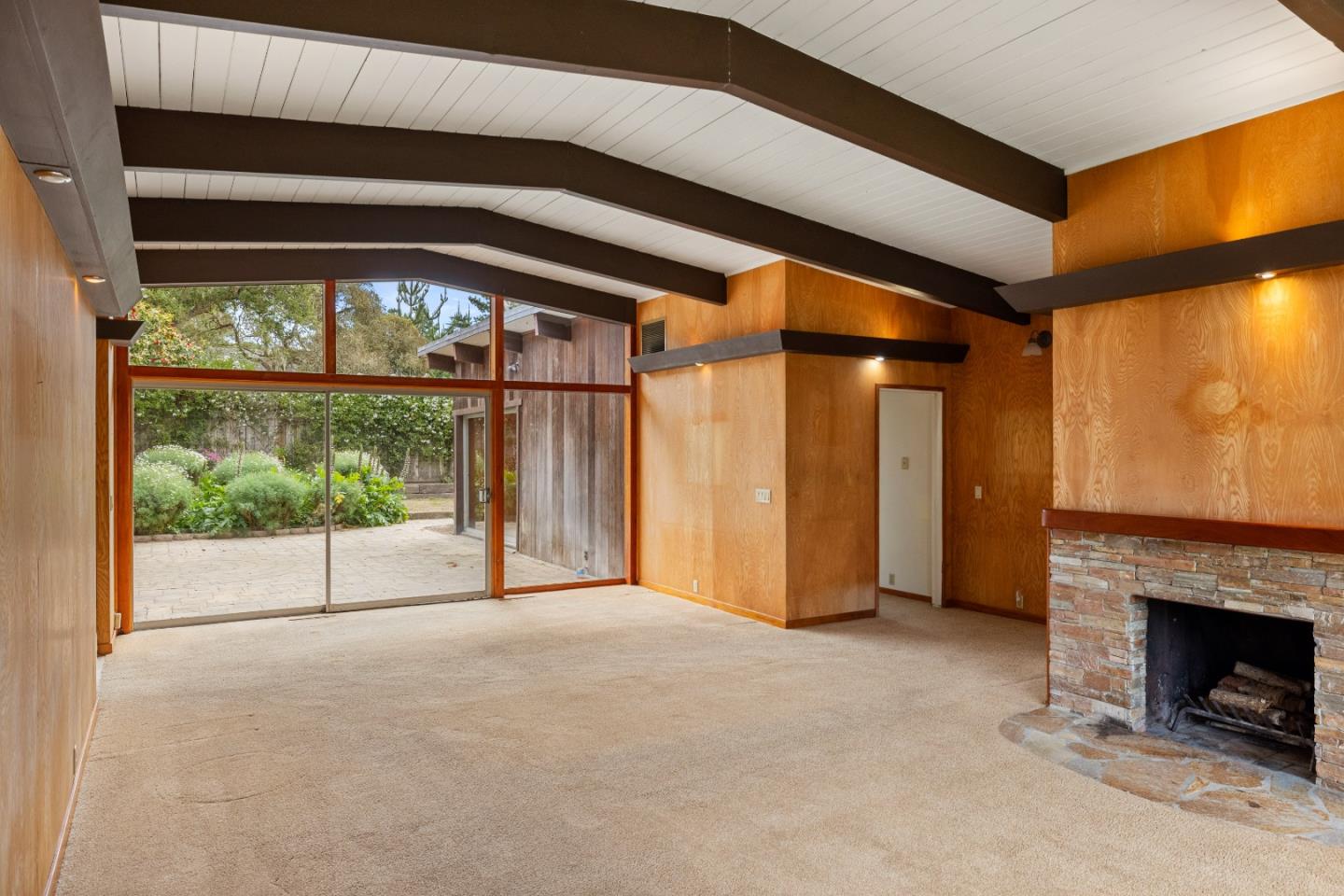 Detail Gallery Image 8 of 53 For 3071 Sloat Rd, Pebble Beach,  CA 93953 - 3 Beds | 4 Baths