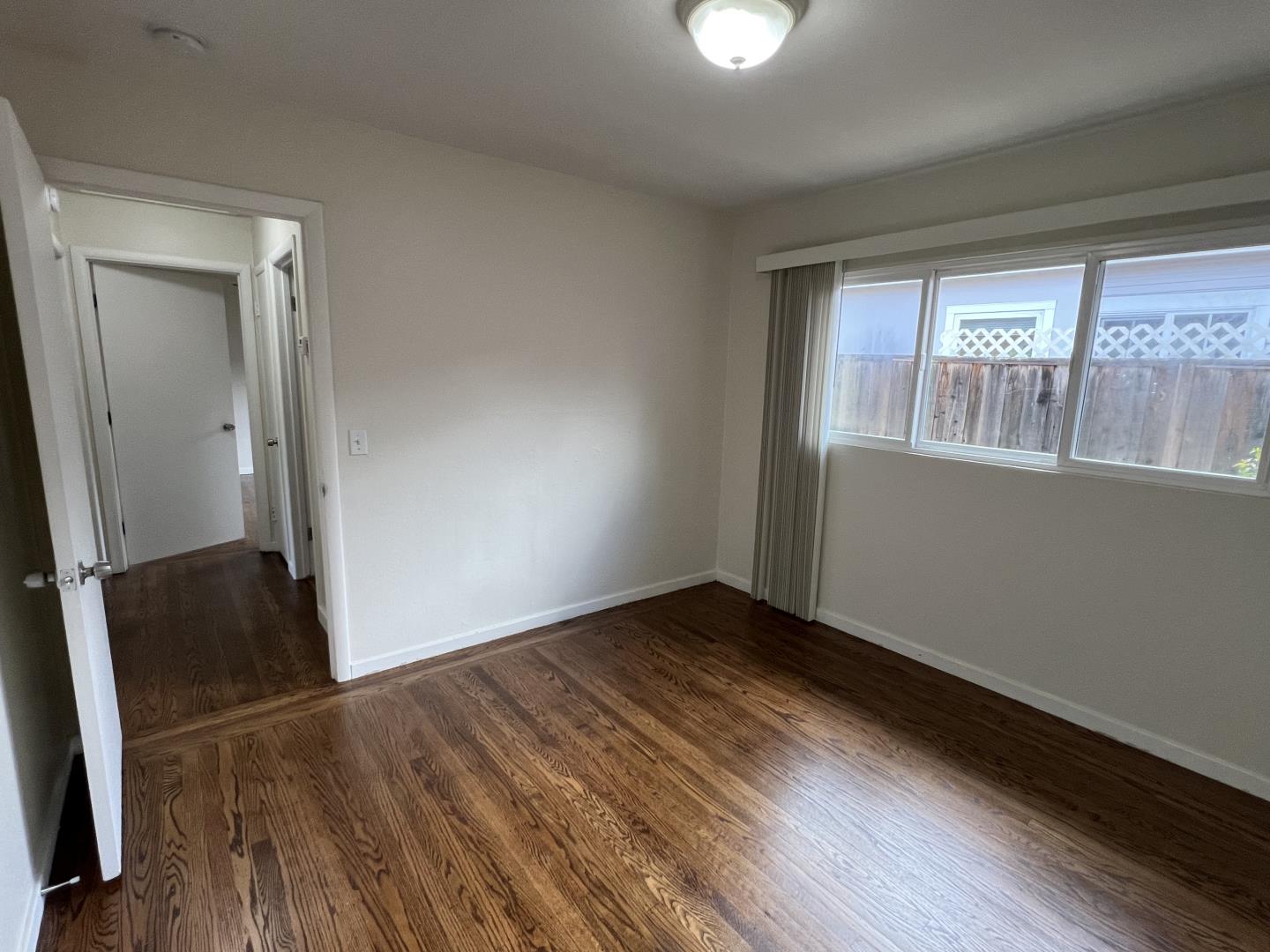 Detail Gallery Image 9 of 10 For 1110 Oliver St, Redwood City,  CA 94061 - 2 Beds | 1 Baths