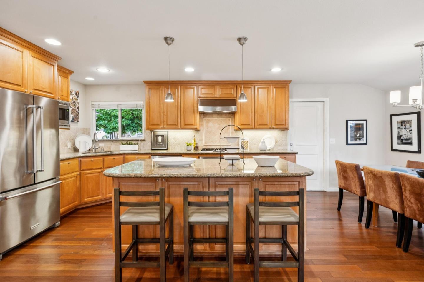 Detail Gallery Image 11 of 38 For 5530 Laura Dr, San Jose,  CA 95124 - 3 Beds | 2 Baths