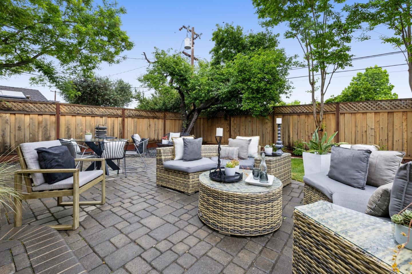 Detail Gallery Image 34 of 38 For 5530 Laura Dr, San Jose,  CA 95124 - 3 Beds | 2 Baths