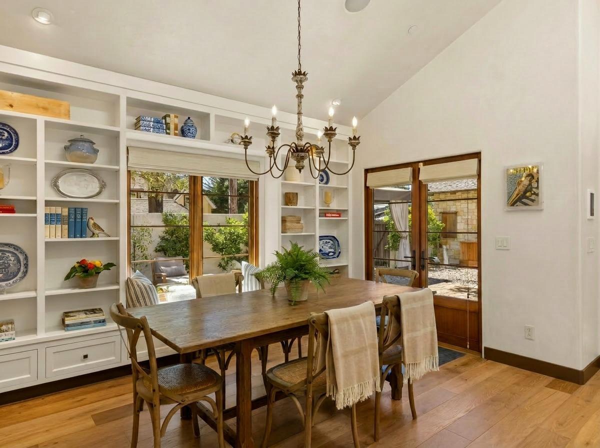 Detail Gallery Image 10 of 32 For 0 Nw Santa Rita & 2nd St, Carmel,  CA 93923 - 3 Beds | 3/1 Baths