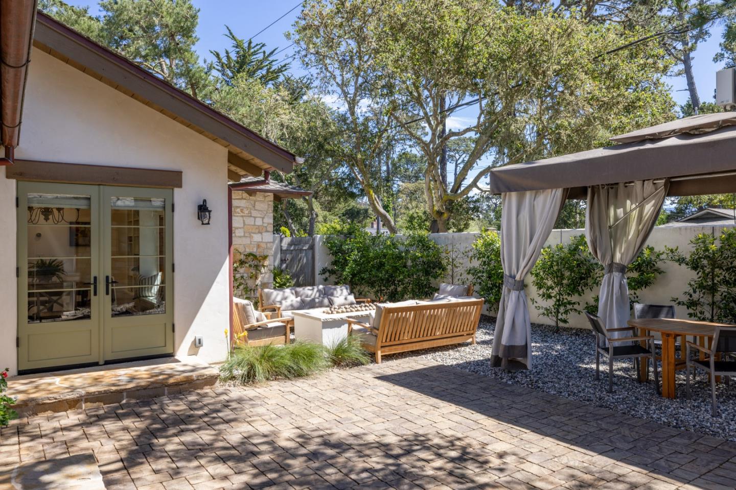 Detail Gallery Image 25 of 32 For 0 Nw Santa Rita & 2nd St, Carmel,  CA 93923 - 3 Beds | 3/1 Baths