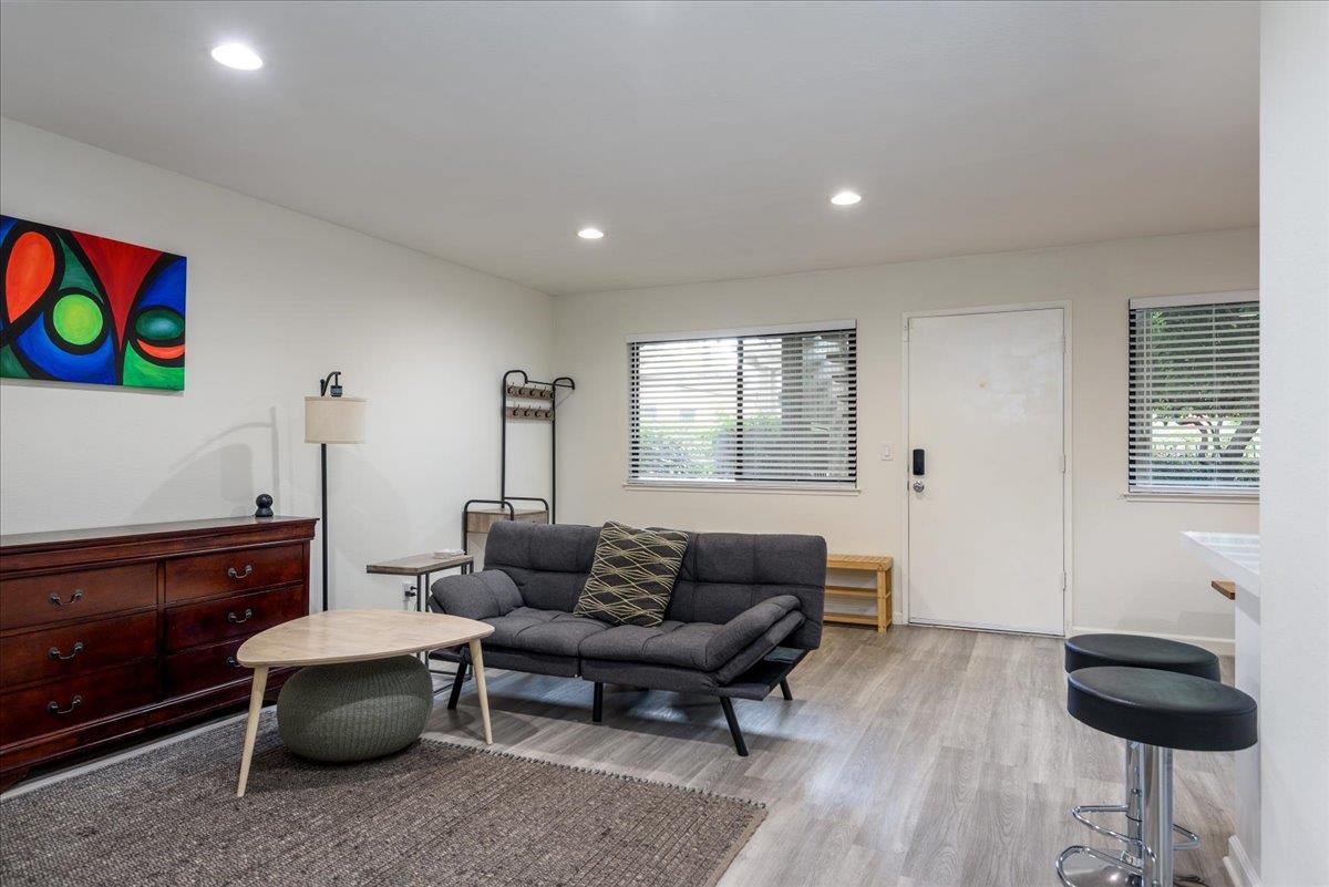 Photo #5: ML82042857 Listing: Photo #5