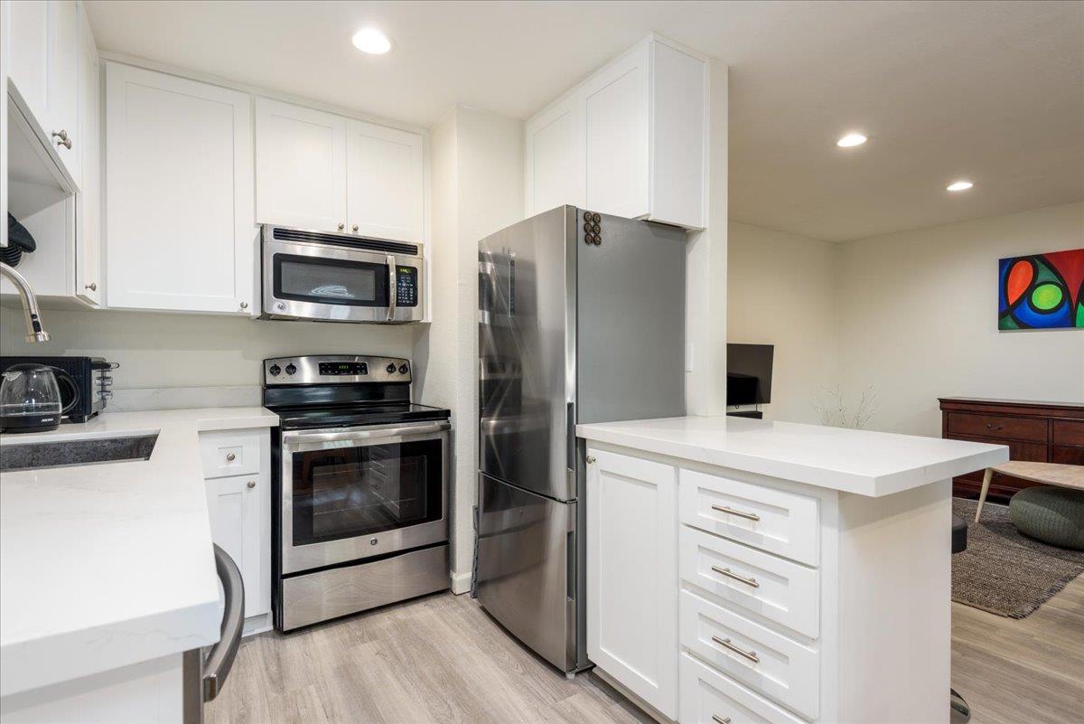 Photo #8: ML82042857 Listing: Photo #8