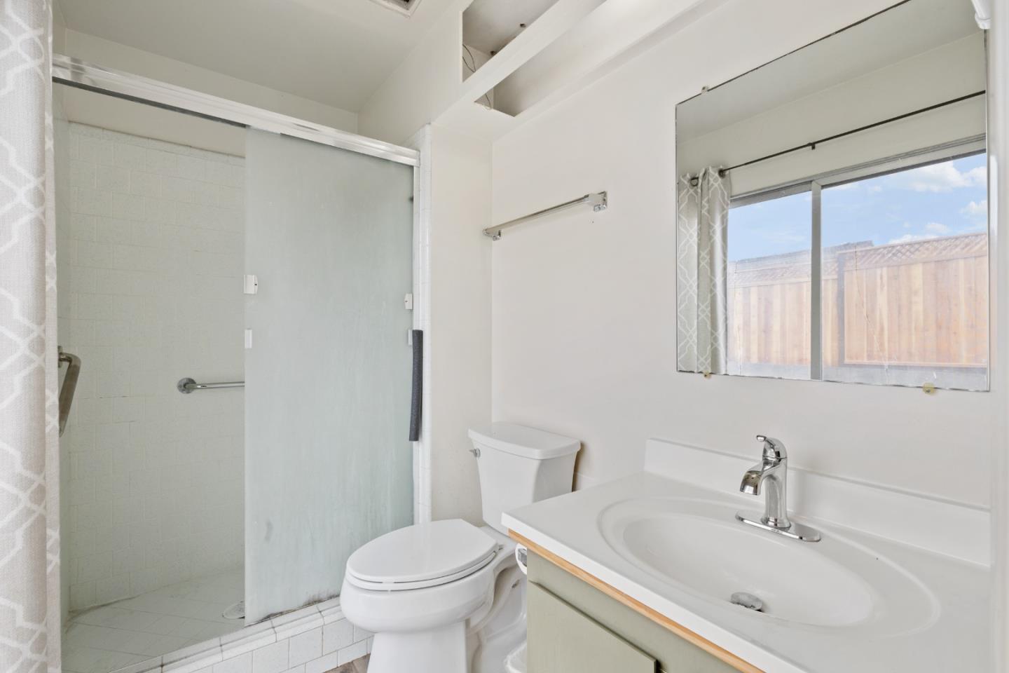 Detail Gallery Image 11 of 16 For 1022 E Evelyn Ave, Sunnyvale,  CA 94086 - 3 Beds | 2 Baths