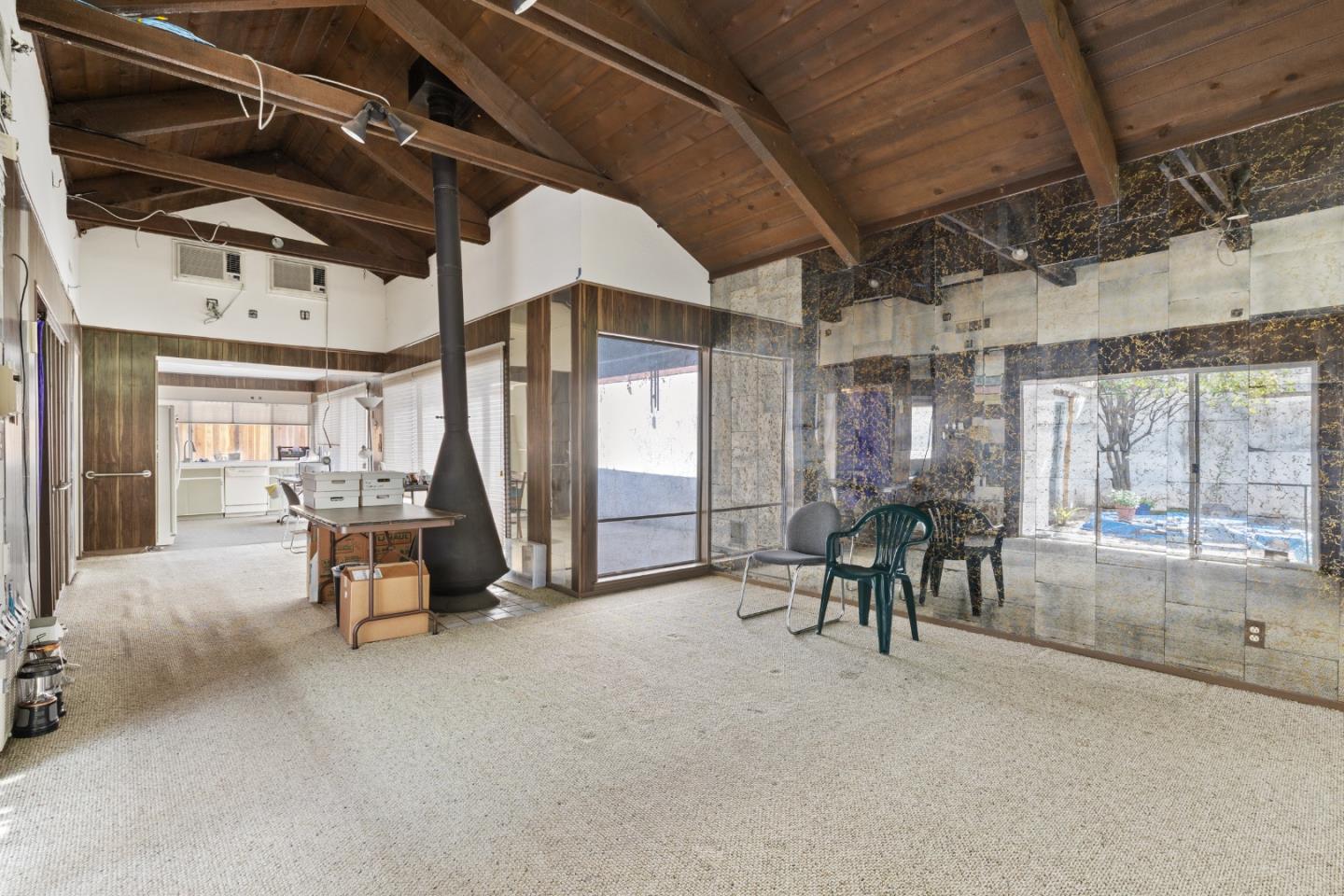 Detail Gallery Image 3 of 16 For 1022 E Evelyn Ave, Sunnyvale,  CA 94086 - 3 Beds | 2 Baths