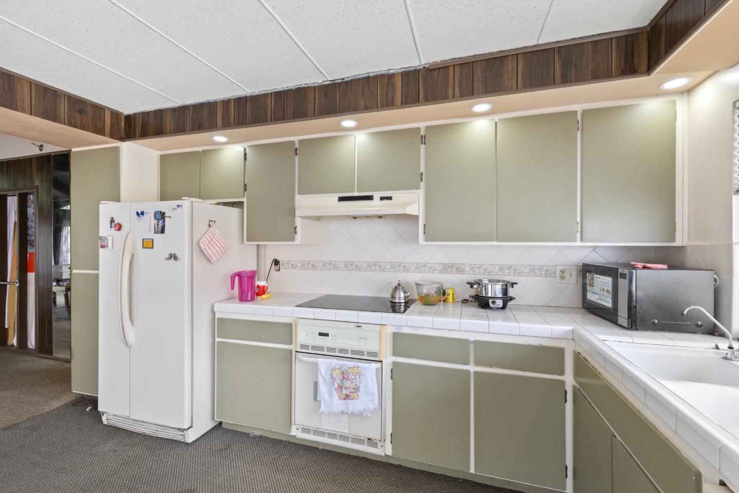 Detail Gallery Image 8 of 16 For 1022 E Evelyn Ave, Sunnyvale,  CA 94086 - 3 Beds | 2 Baths