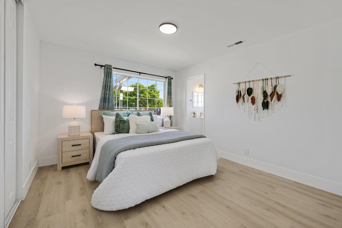 Detail Gallery Image 14 of 32 For 35907 Orleans Dr, Newark,  CA 94560 - 3 Beds | 2 Baths