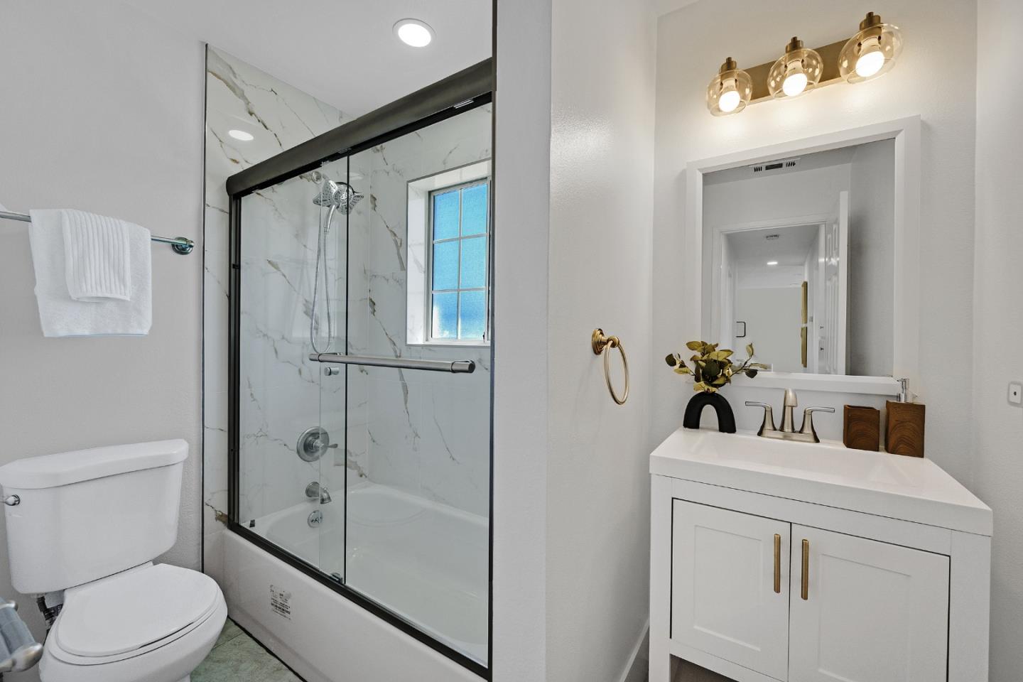 Detail Gallery Image 20 of 32 For 35907 Orleans Dr, Newark,  CA 94560 - 3 Beds | 2 Baths