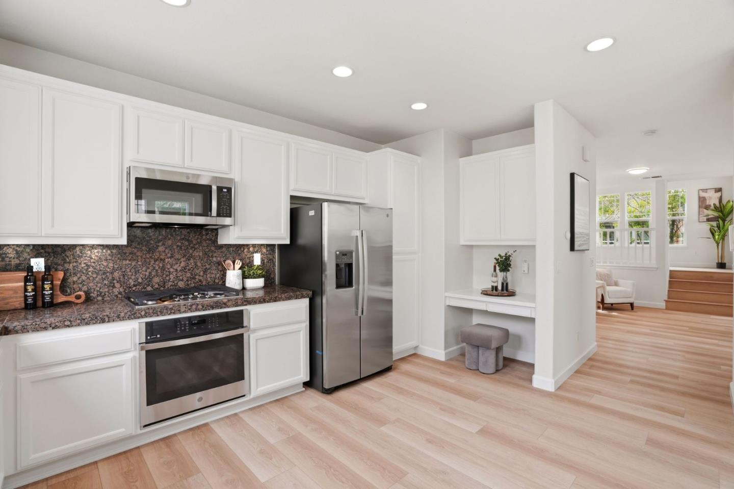 Detail Gallery Image 23 of 52 For 4142 Tobin Cir, Santa Clara,  CA 95054 - 3 Beds | 3/1 Baths