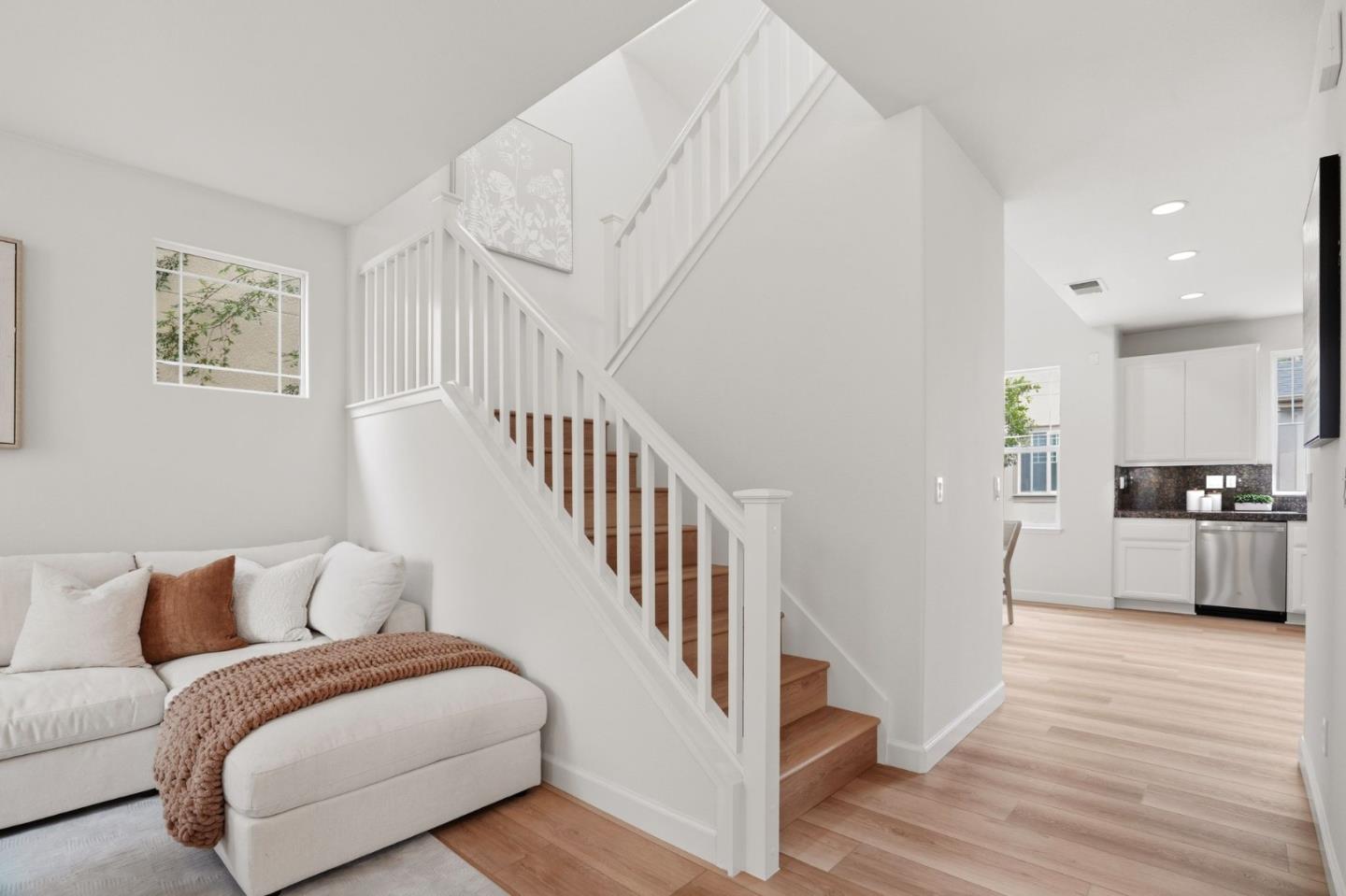 Detail Gallery Image 29 of 52 For 4142 Tobin Cir, Santa Clara,  CA 95054 - 3 Beds | 3/1 Baths