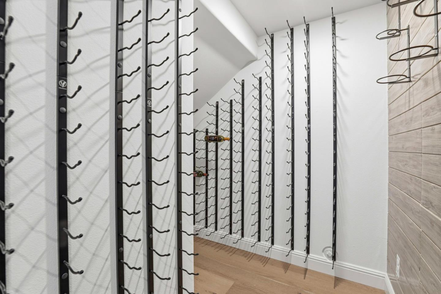 Detail Gallery Image 22 of 101 For 18665 Corte Arcangel, Morgan Hill,  CA 95037 - 5 Beds | 5/1 Baths