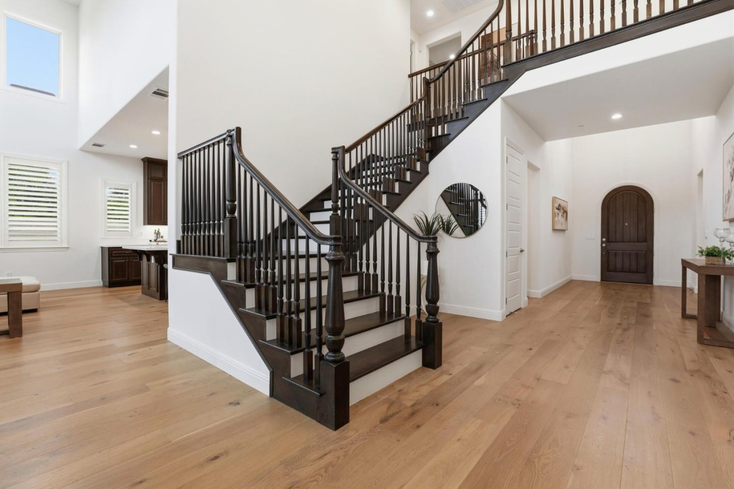 Detail Gallery Image 24 of 101 For 18665 Corte Arcangel, Morgan Hill,  CA 95037 - 5 Beds | 5/1 Baths