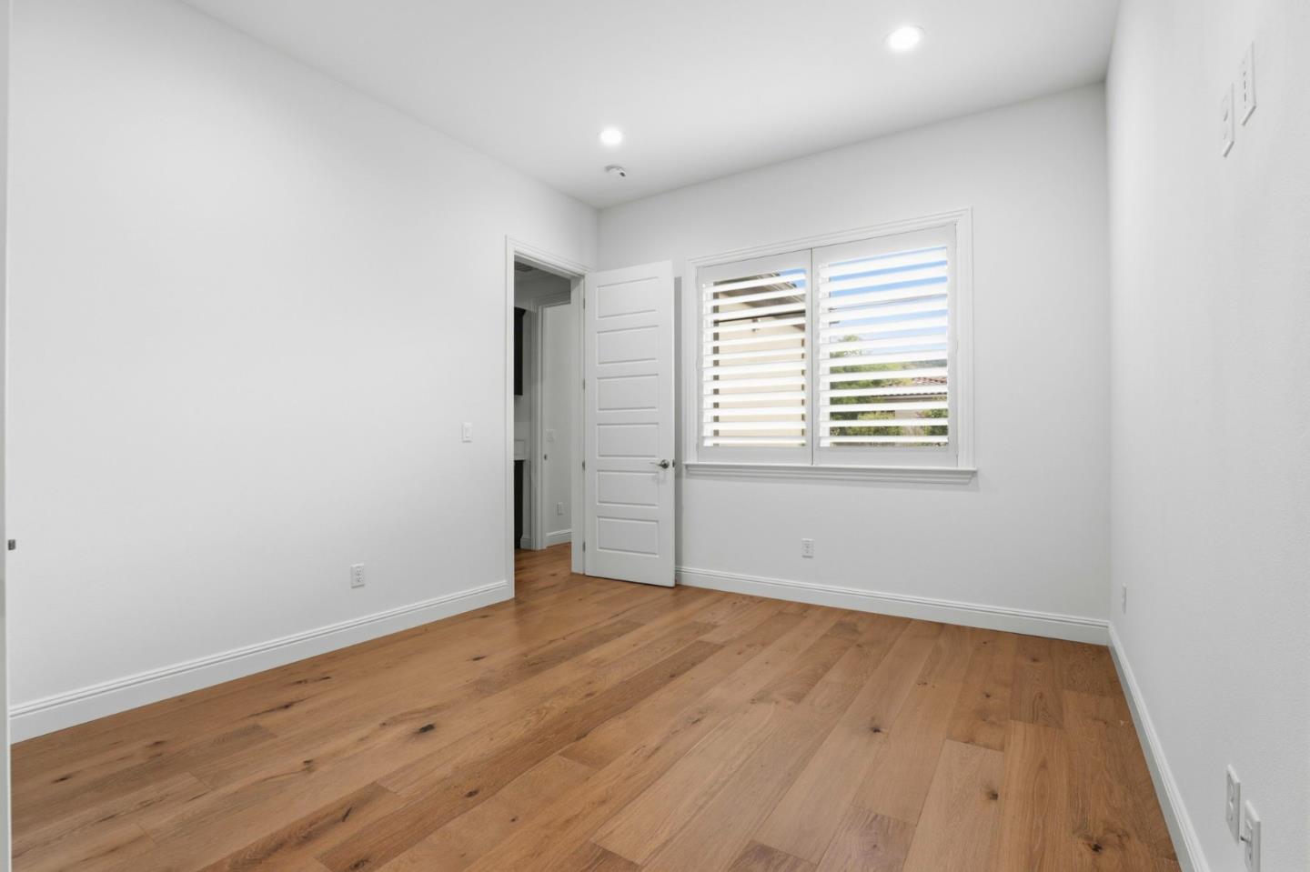 Detail Gallery Image 31 of 101 For 18665 Corte Arcangel, Morgan Hill,  CA 95037 - 5 Beds | 5/1 Baths