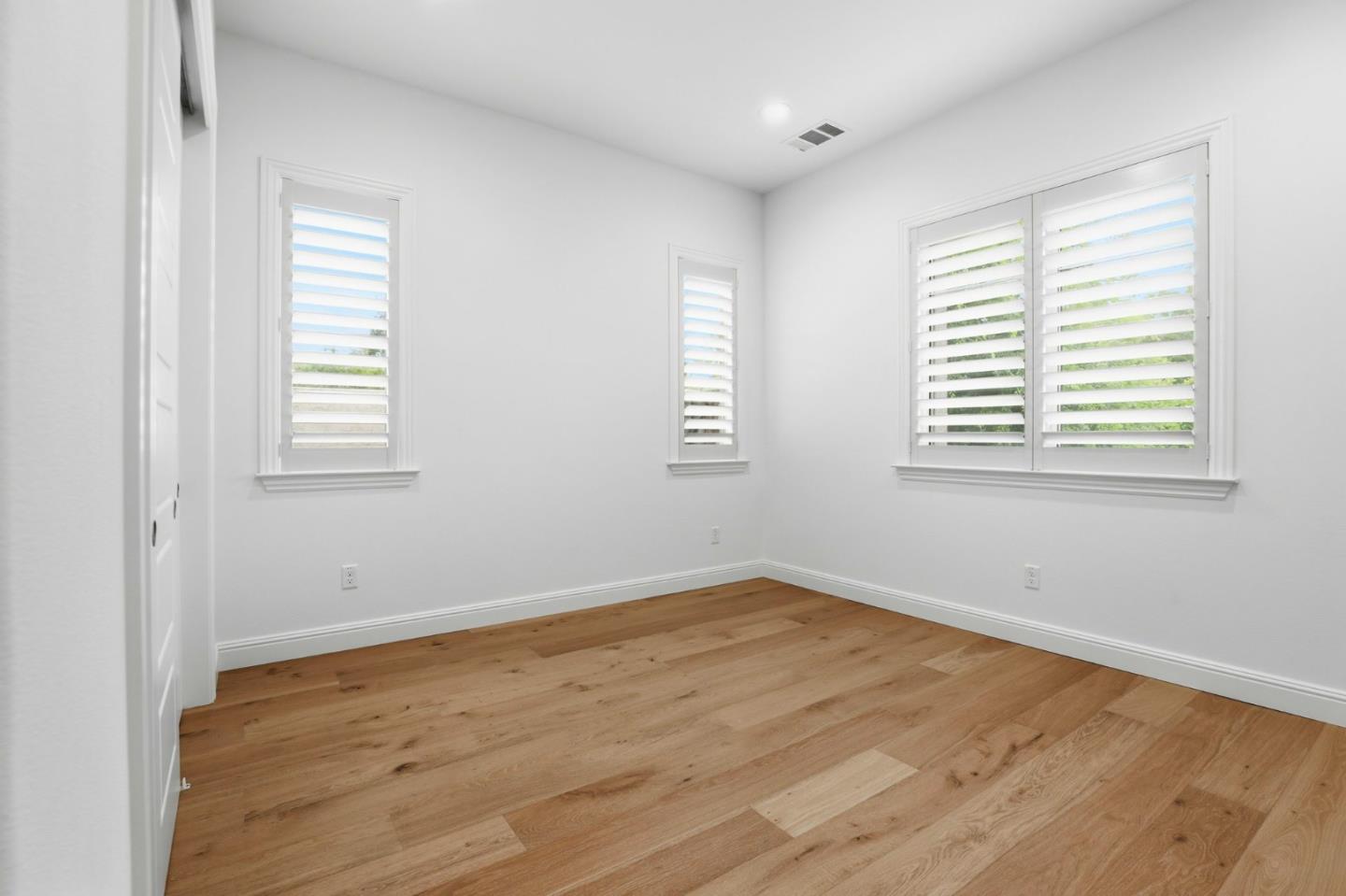 Detail Gallery Image 32 of 101 For 18665 Corte Arcangel, Morgan Hill,  CA 95037 - 5 Beds | 5/1 Baths