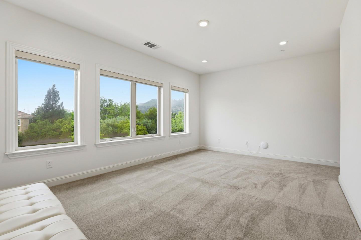 Detail Gallery Image 36 of 101 For 18665 Corte Arcangel, Morgan Hill,  CA 95037 - 5 Beds | 5/1 Baths