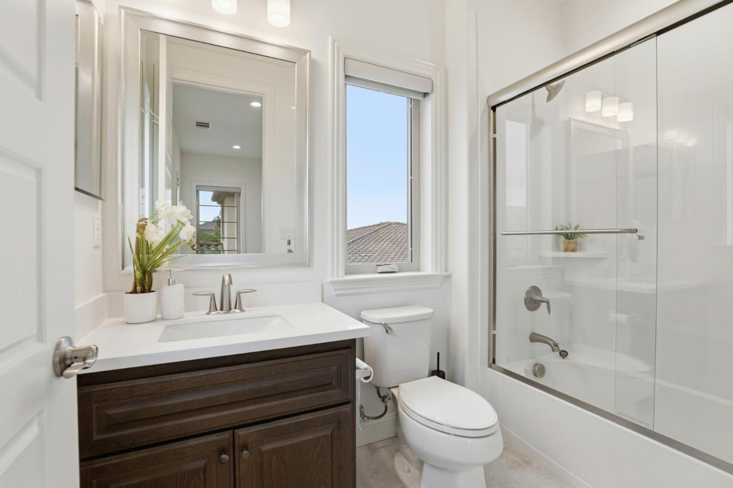 Detail Gallery Image 52 of 101 For 18665 Corte Arcangel, Morgan Hill,  CA 95037 - 5 Beds | 5/1 Baths