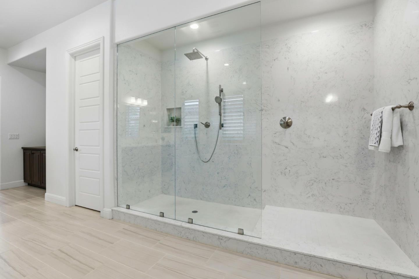 Detail Gallery Image 53 of 101 For 18665 Corte Arcangel, Morgan Hill,  CA 95037 - 5 Beds | 5/1 Baths