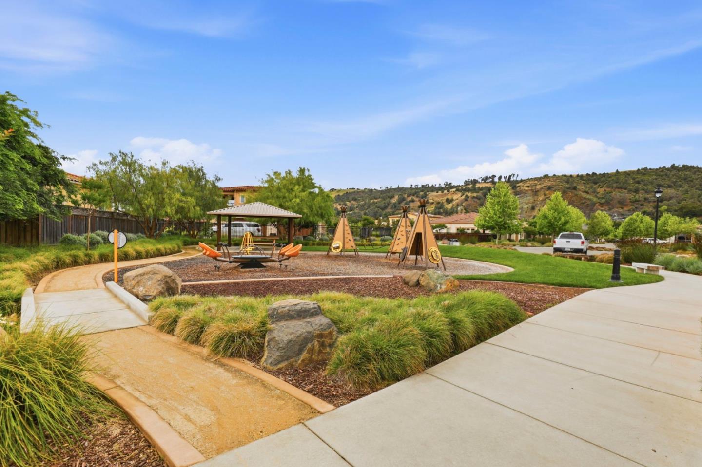 Detail Gallery Image 63 of 101 For 18665 Corte Arcangel, Morgan Hill,  CA 95037 - 5 Beds | 5/1 Baths