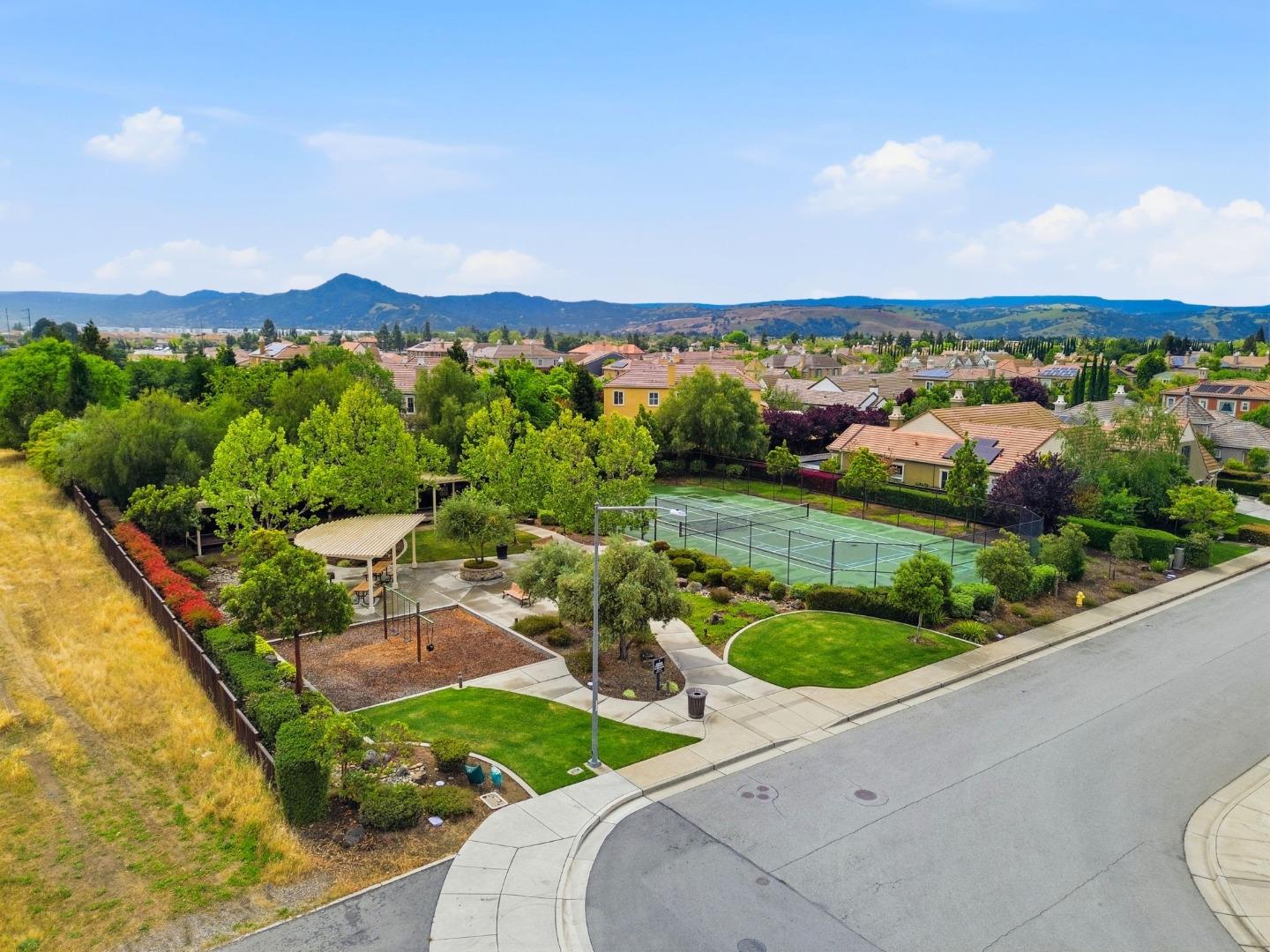 Detail Gallery Image 66 of 101 For 18665 Corte Arcangel, Morgan Hill,  CA 95037 - 5 Beds | 5/1 Baths