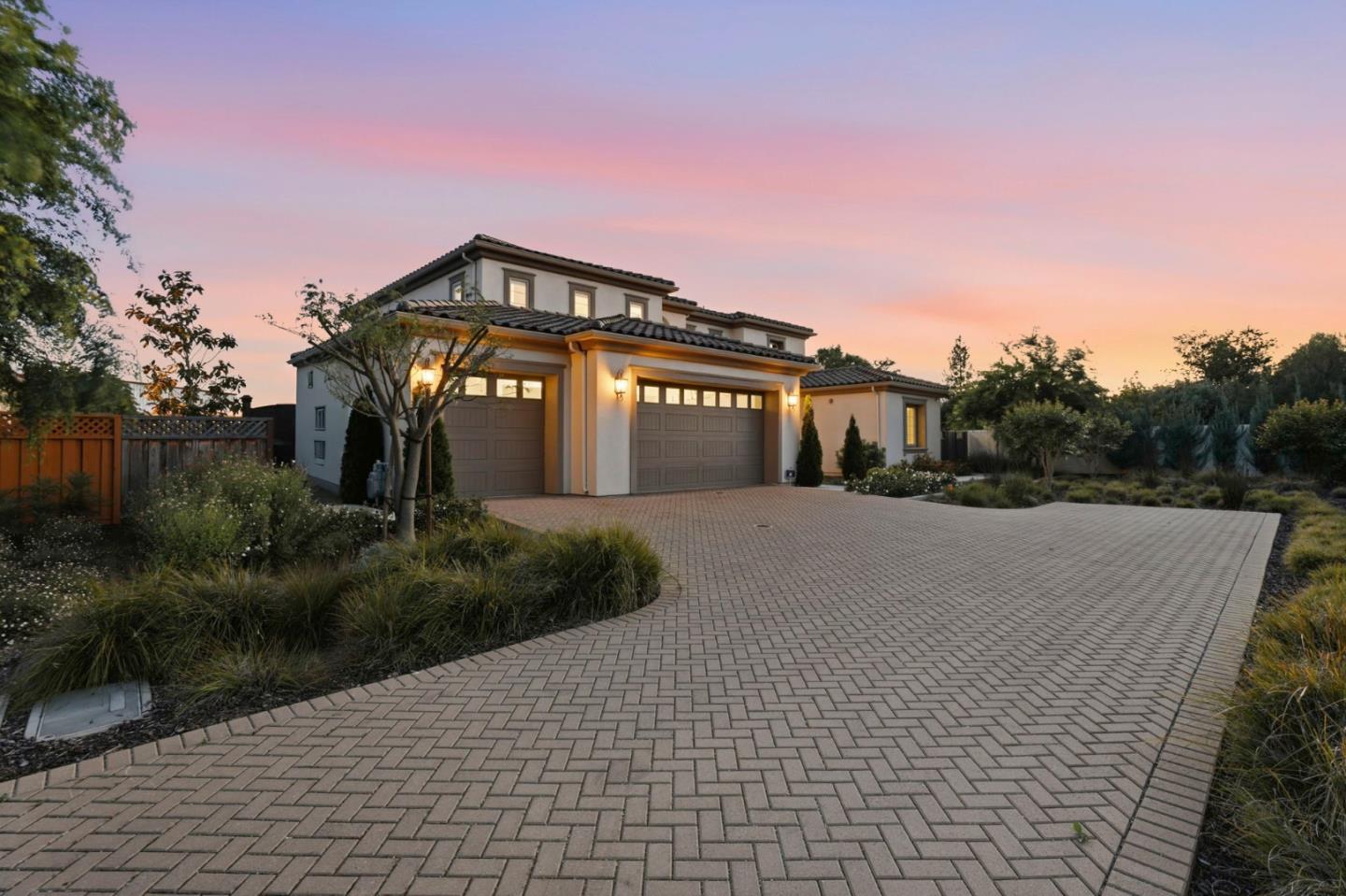 Detail Gallery Image 81 of 101 For 18665 Corte Arcangel, Morgan Hill,  CA 95037 - 5 Beds | 5/1 Baths