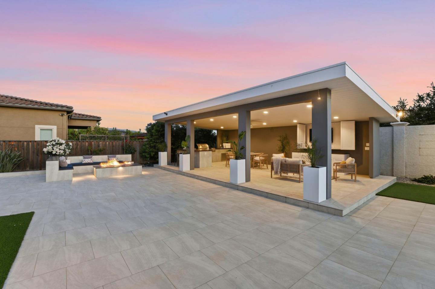 Detail Gallery Image 86 of 101 For 18665 Corte Arcangel, Morgan Hill,  CA 95037 - 5 Beds | 5/1 Baths