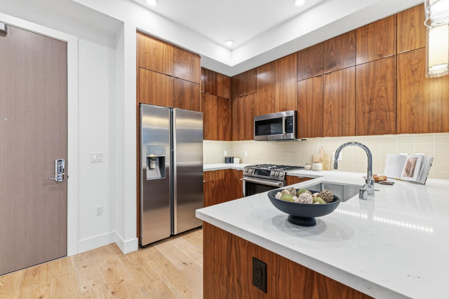 Photo #17: ML82042868 Listing: Photo #17