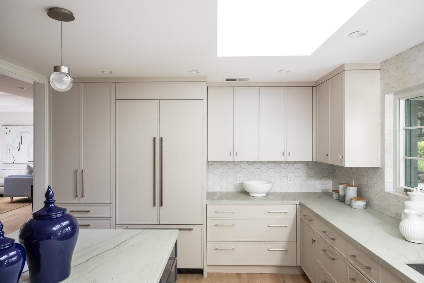 Detail Gallery Image 13 of 34 For 526 Pinecrest Dr, Los Altos,  CA 94024 - 4 Beds | 3 Baths