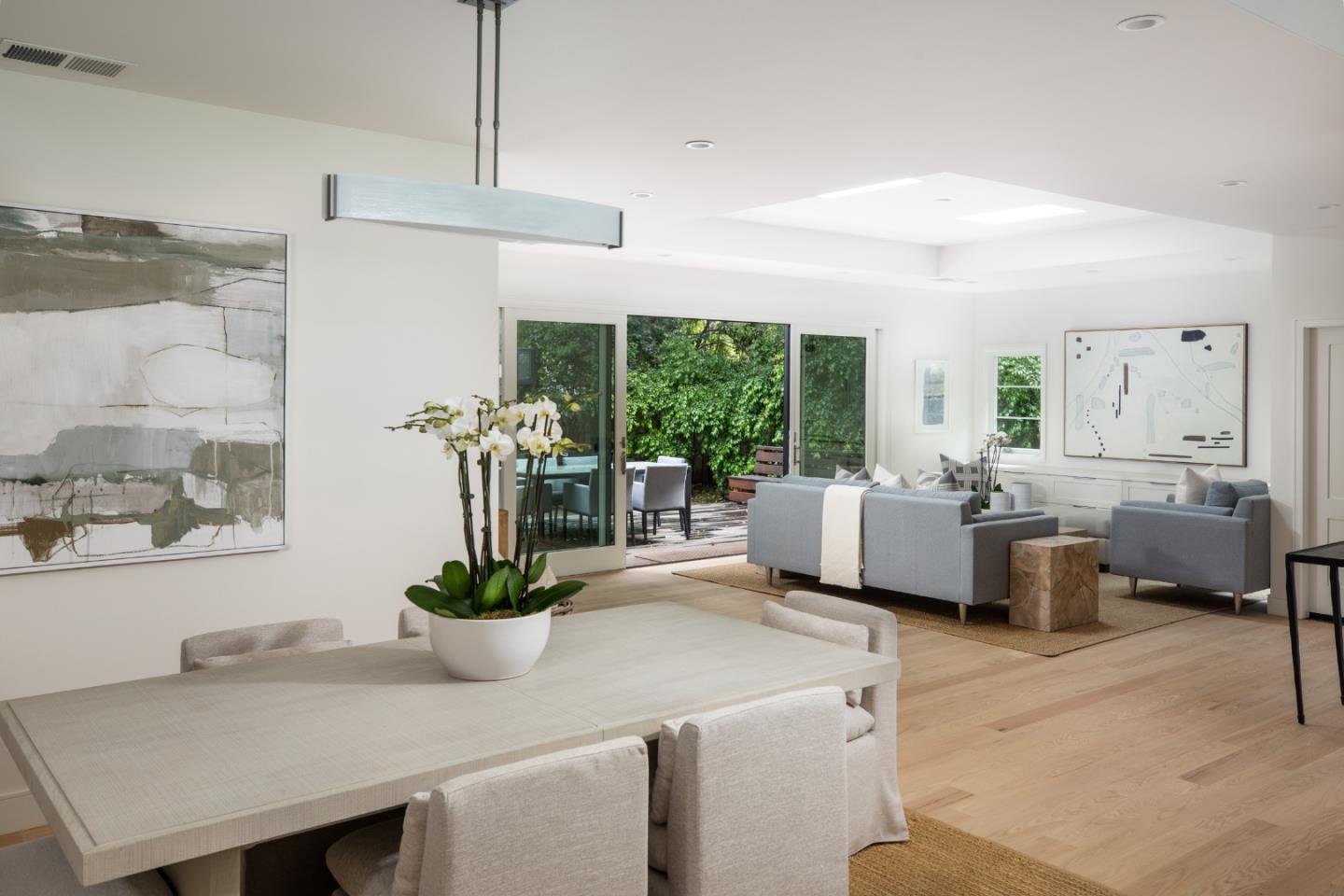 Detail Gallery Image 14 of 34 For 526 Pinecrest Dr, Los Altos,  CA 94024 - 4 Beds | 3 Baths