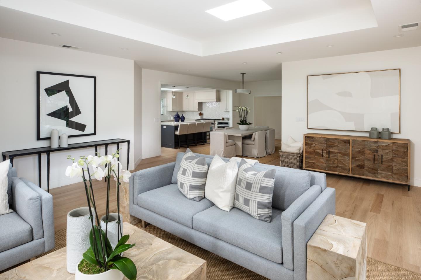 Detail Gallery Image 17 of 34 For 526 Pinecrest Dr, Los Altos,  CA 94024 - 4 Beds | 3 Baths