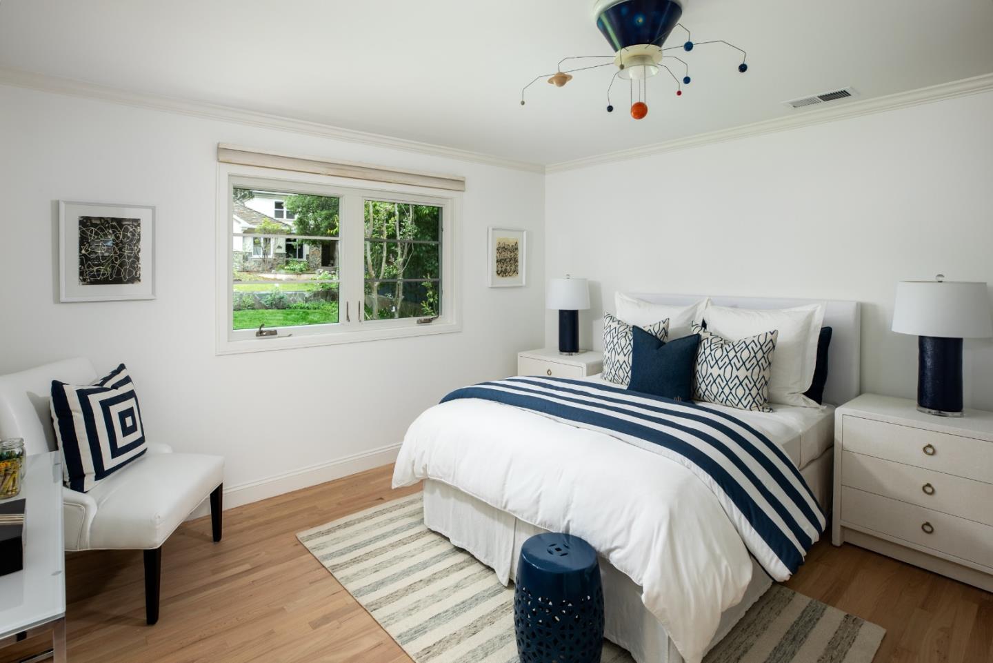 Detail Gallery Image 21 of 34 For 526 Pinecrest Dr, Los Altos,  CA 94024 - 4 Beds | 3 Baths