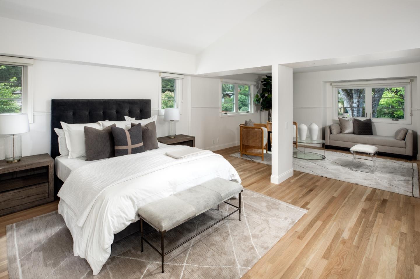 Detail Gallery Image 26 of 34 For 526 Pinecrest Dr, Los Altos,  CA 94024 - 4 Beds | 3 Baths