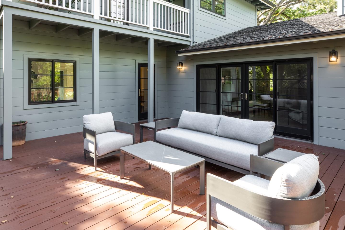 Detail Gallery Image 30 of 34 For 526 Pinecrest Dr, Los Altos,  CA 94024 - 4 Beds | 3 Baths