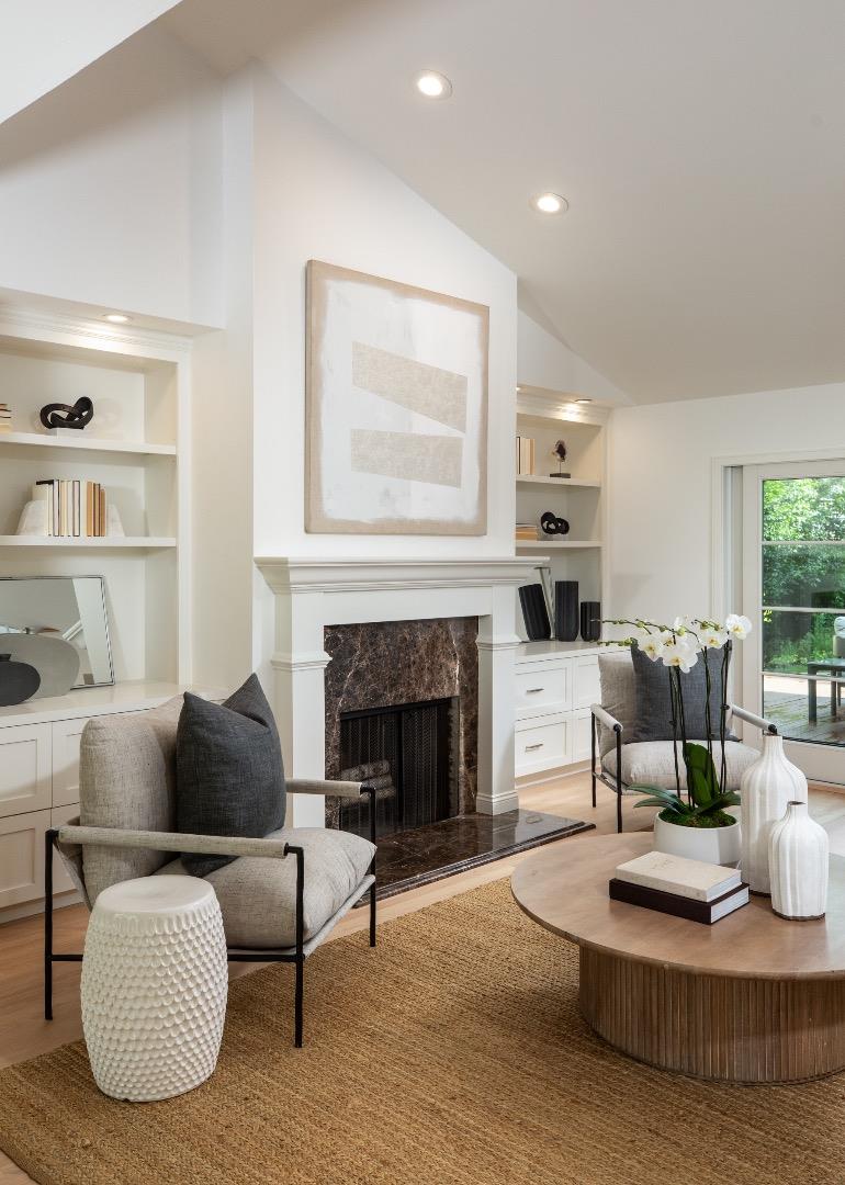 Detail Gallery Image 6 of 34 For 526 Pinecrest Dr, Los Altos,  CA 94024 - 4 Beds | 3 Baths