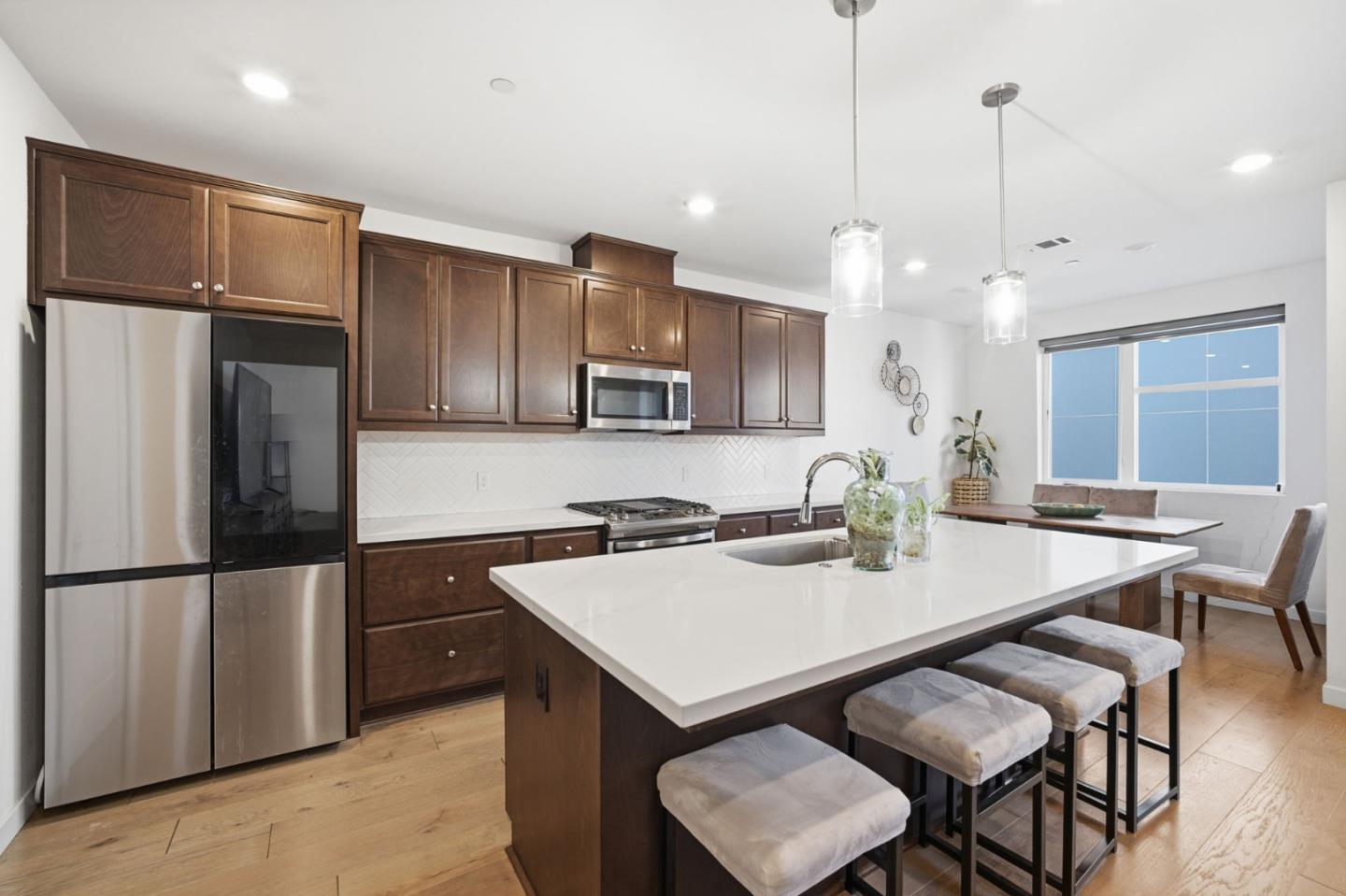 493 Cambridge ST, SanFrancisco, CA 94134, Photo 3