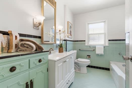 Detail Gallery Image 25 of 32 For 647 Pine Ter, South San Francisco,  CA 94080 - 3 Beds | 1/1 Baths