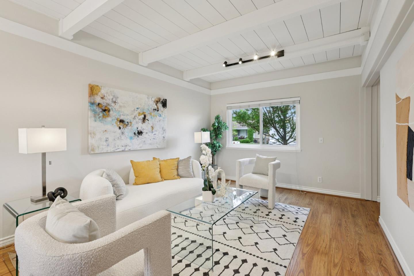 Photo #4: ML82042872 Listing: Photo #4