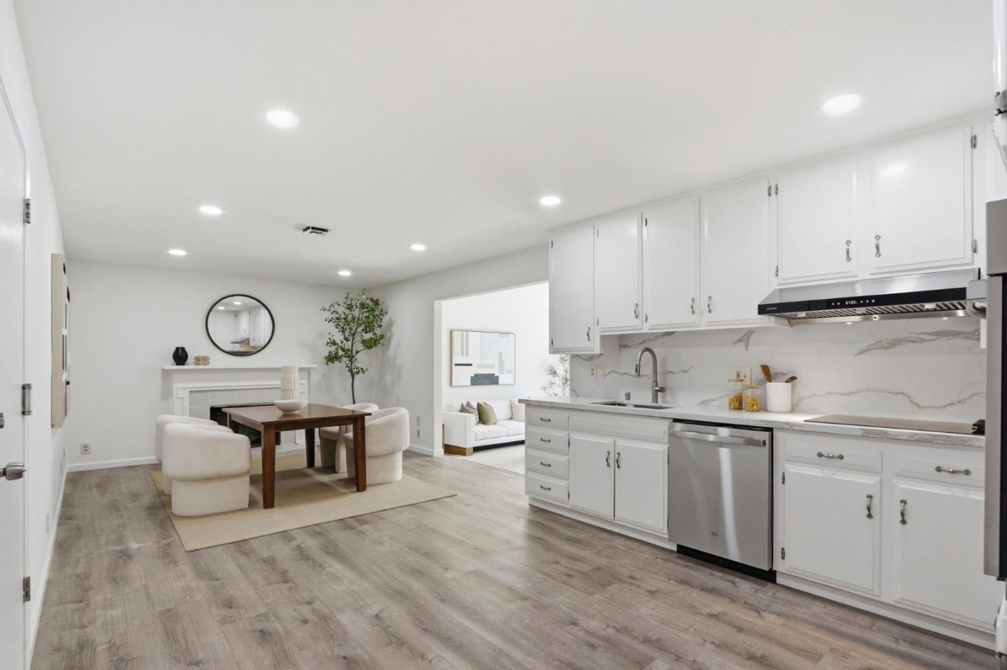 Detail Gallery Image 9 of 24 For 546 Woodstock Way, Santa Clara,  CA 95054 - 4 Beds | 2 Baths