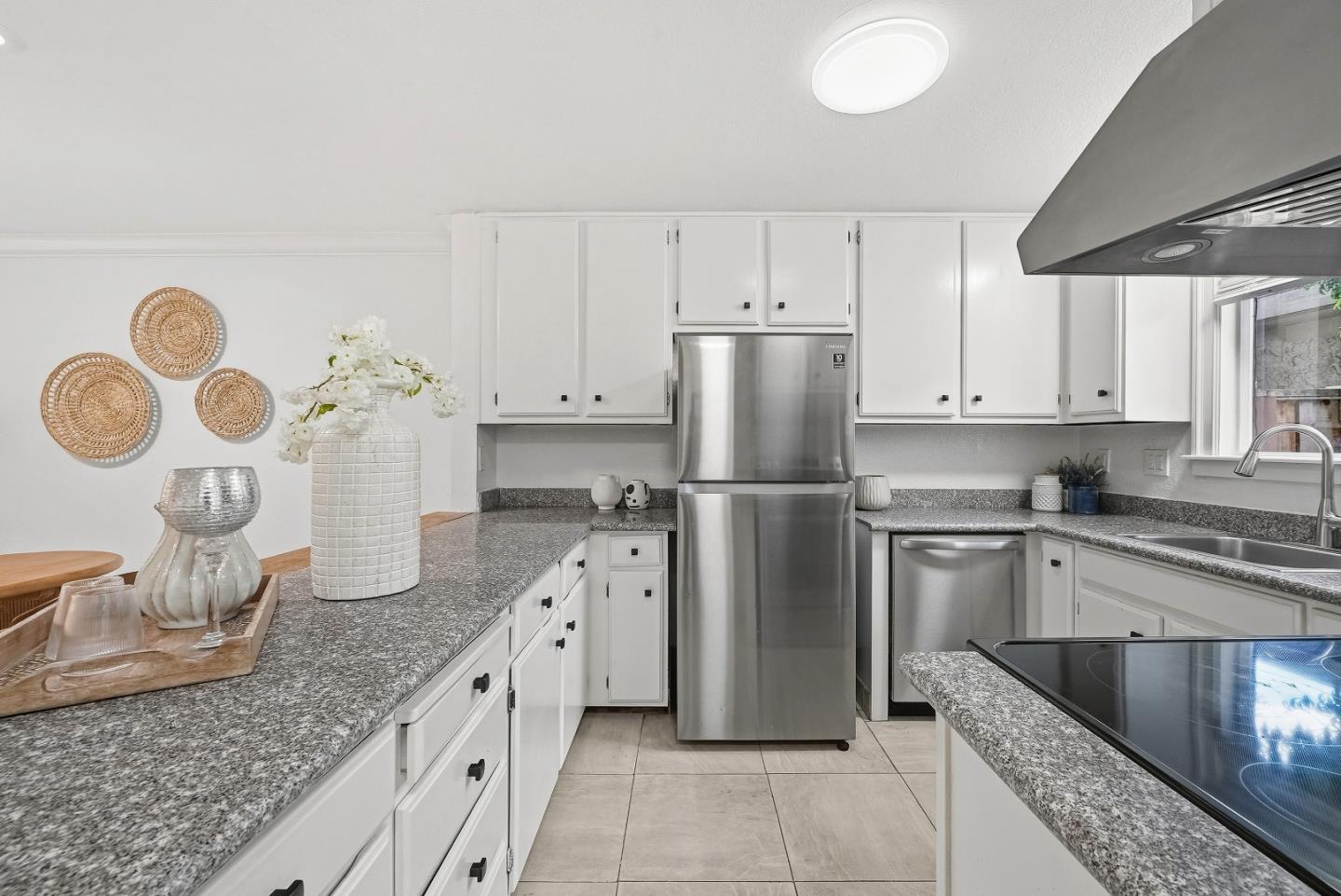 Photo #6: ML82042877 Listing: Photo #6