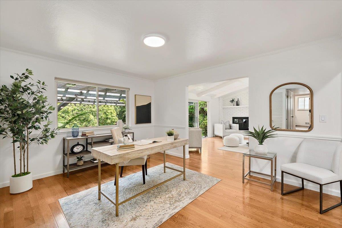 Detail Gallery Image 10 of 44 For 216 Montclair Rd, Los Gatos,  CA 95032 - 4 Beds | 2/1 Baths