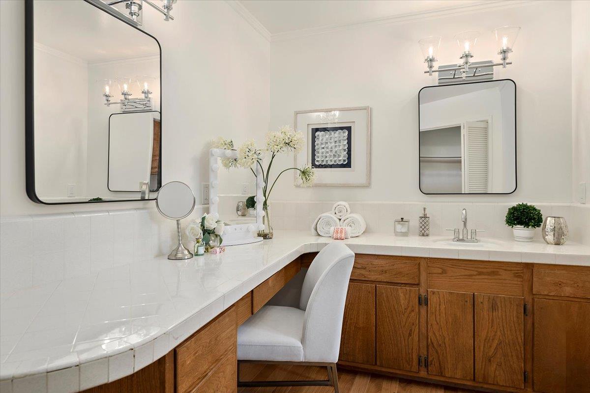 Detail Gallery Image 22 of 44 For 216 Montclair Rd, Los Gatos,  CA 95032 - 4 Beds | 2/1 Baths