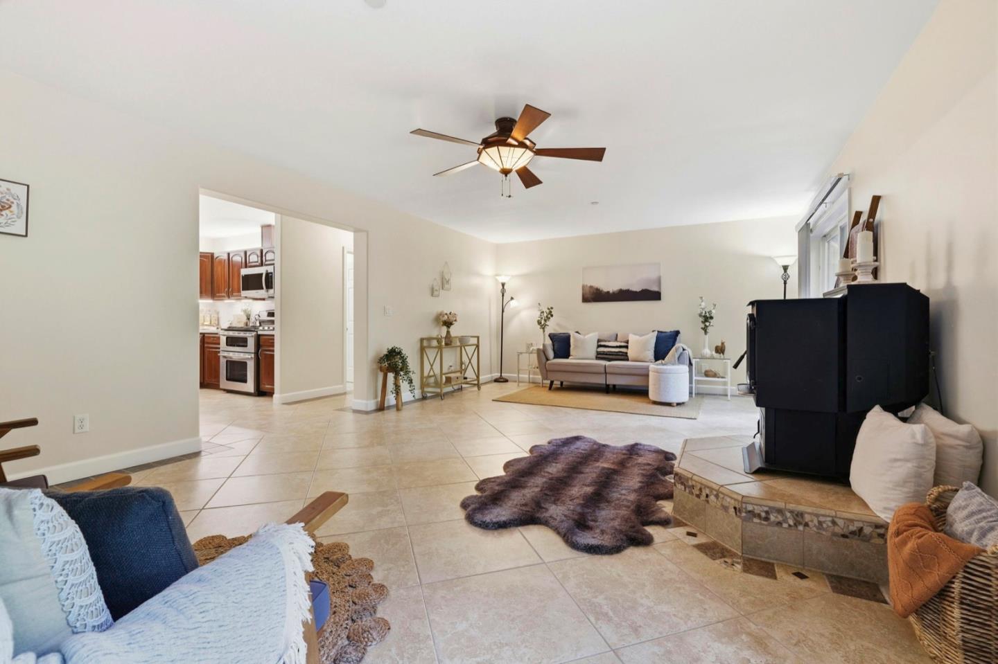 Detail Gallery Image 17 of 67 For 239 W Hilton, Boulder Creek,  CA 95006 - 4 Beds | 3 Baths