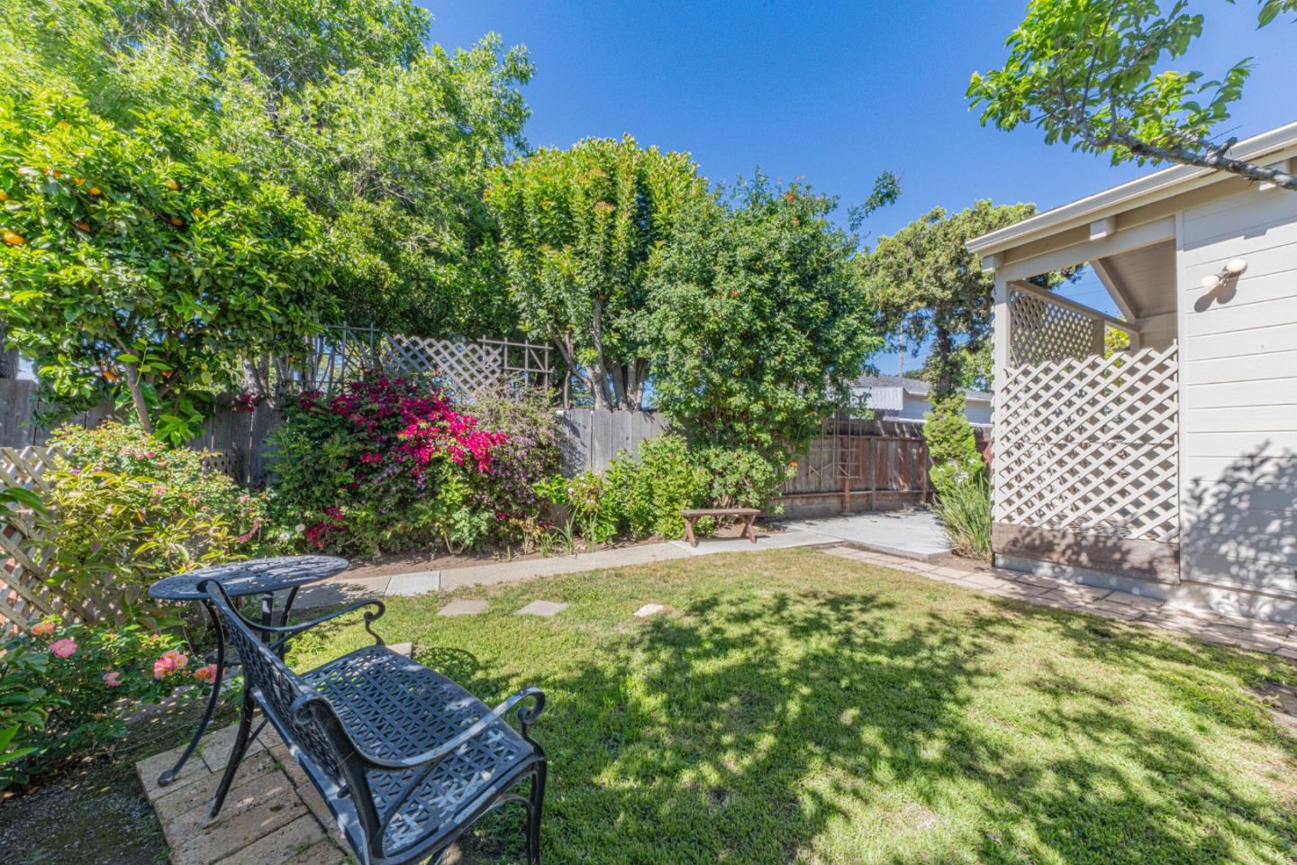 Detail Gallery Image 19 of 37 For 319 Tapadero, Salinas,  CA 93906 - 2 Beds | 2 Baths