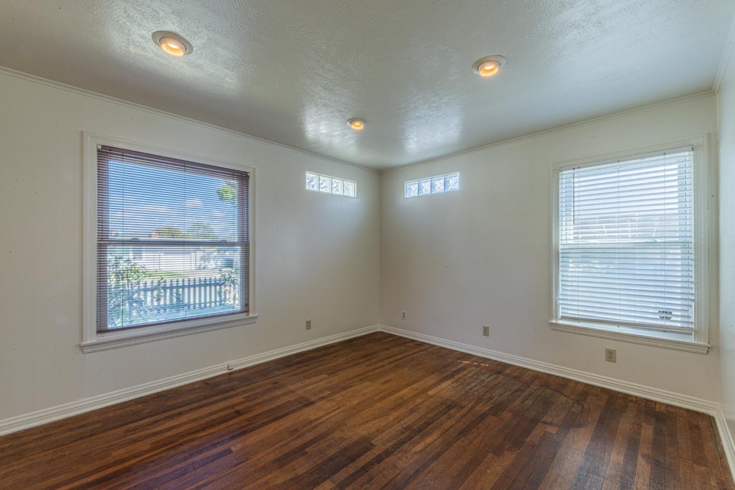 Detail Gallery Image 20 of 37 For 319 Tapadero, Salinas,  CA 93906 - 2 Beds | 2 Baths