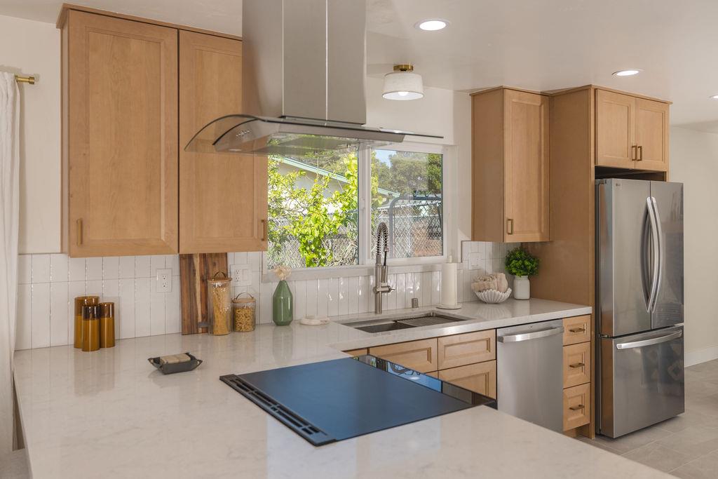 Detail Gallery Image 7 of 33 For 1460 Mescal St, Seaside,  CA 93955 - 3 Beds | 2 Baths