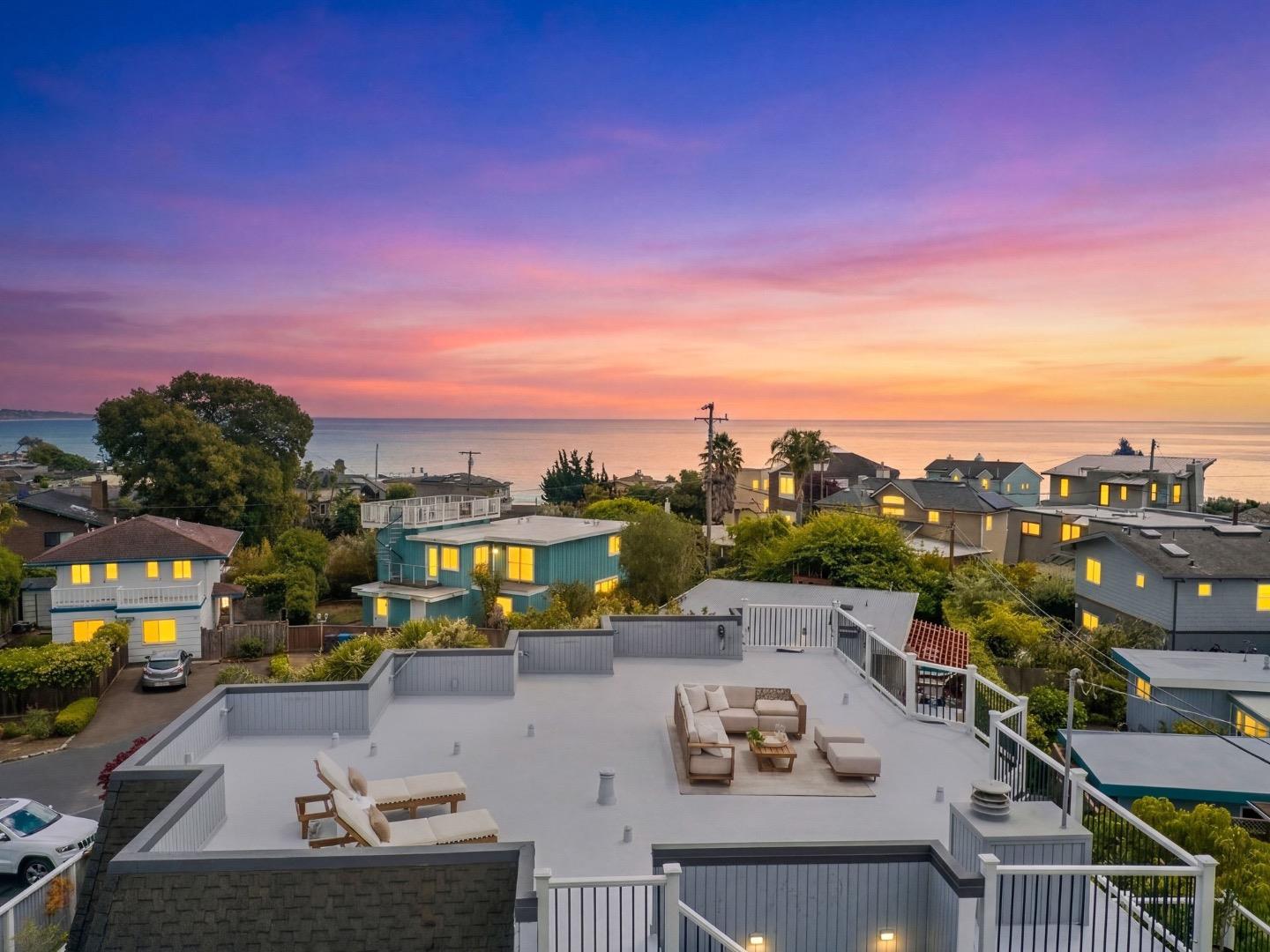 Detail Gallery Image 2 of 57 For 523 Middlefield Dr, Aptos,  CA 95003 - 3 Beds | 2/1 Baths