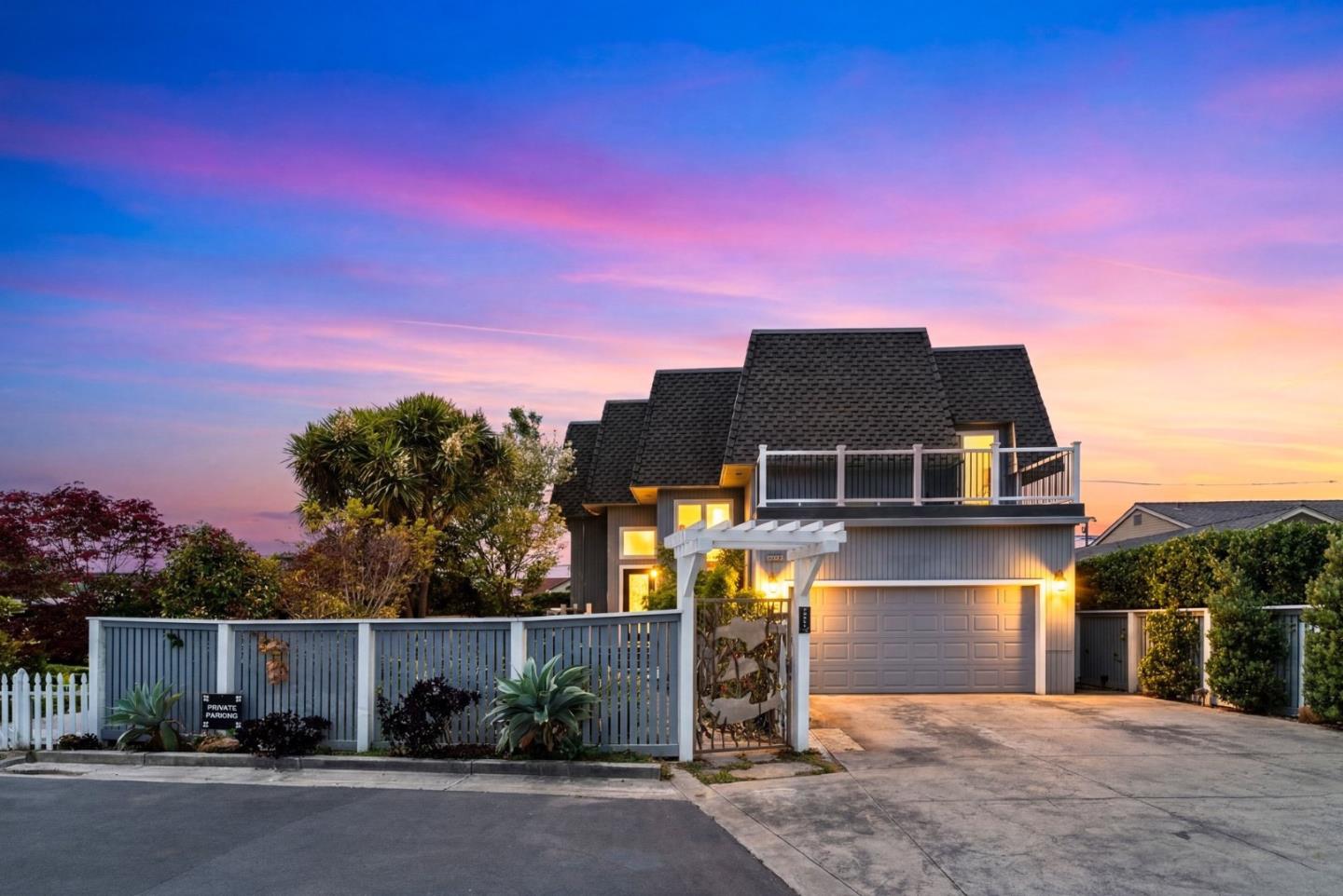 Detail Gallery Image 5 of 57 For 523 Middlefield Dr, Aptos,  CA 95003 - 3 Beds | 2/1 Baths