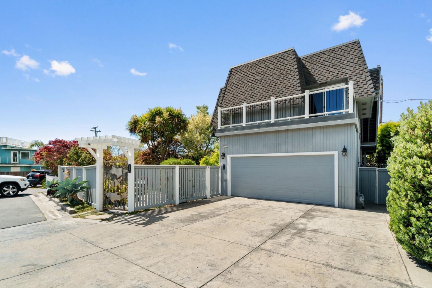 Detail Gallery Image 8 of 57 For 523 Middlefield Dr, Aptos,  CA 95003 - 3 Beds | 2/1 Baths
