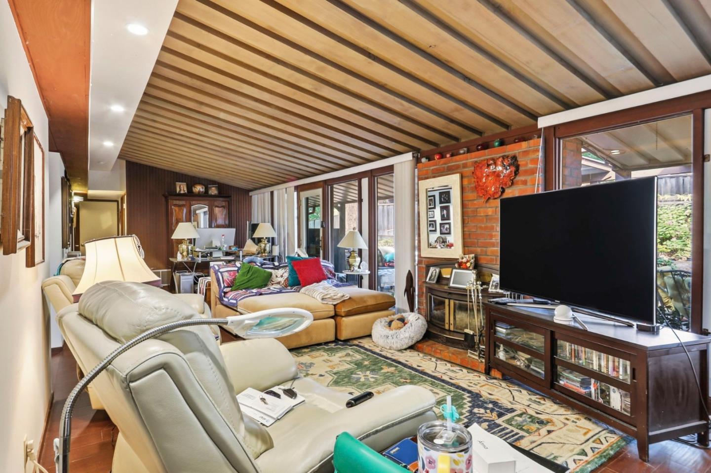 Detail Gallery Image 11 of 29 For 18600 Montpere Way, Saratoga,  CA 95070 - 3 Beds | 1/1 Baths