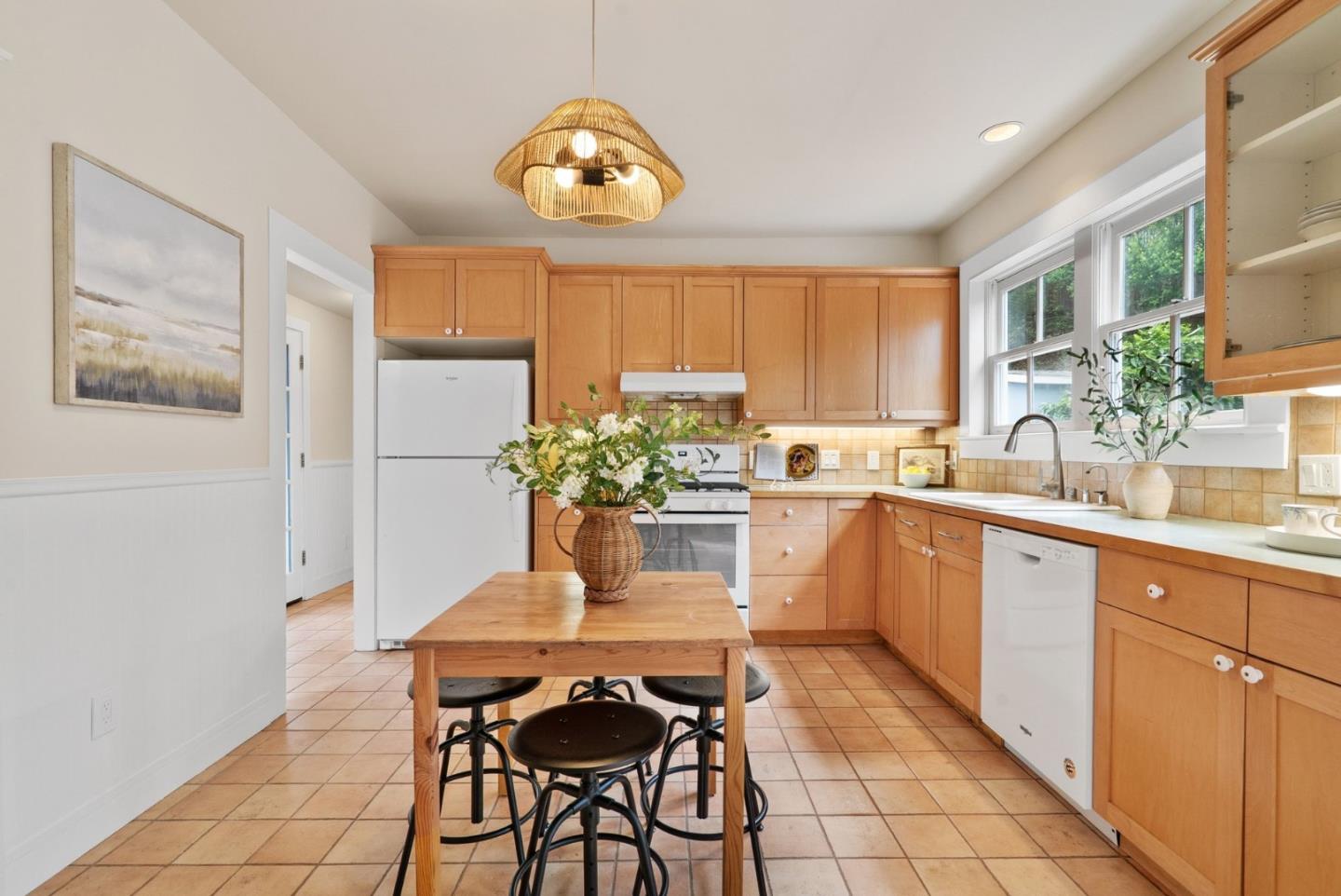 Detail Gallery Image 10 of 41 For 2900 S Main St, Soquel,  CA 95073 - 3 Beds | 2 Baths